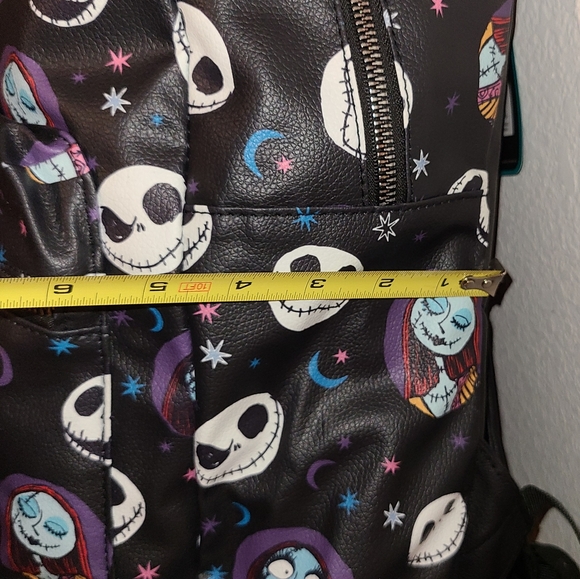 DISNEY TIM BURTON'S THE NIGHTMARE BEFORE CHRISTMAS JACK & SALLY LARGE BACKPACK - Picture 15 of 16